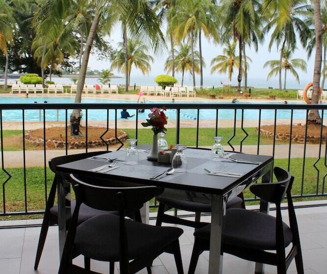 هتل The Grand Beach Resort Port Dickson
