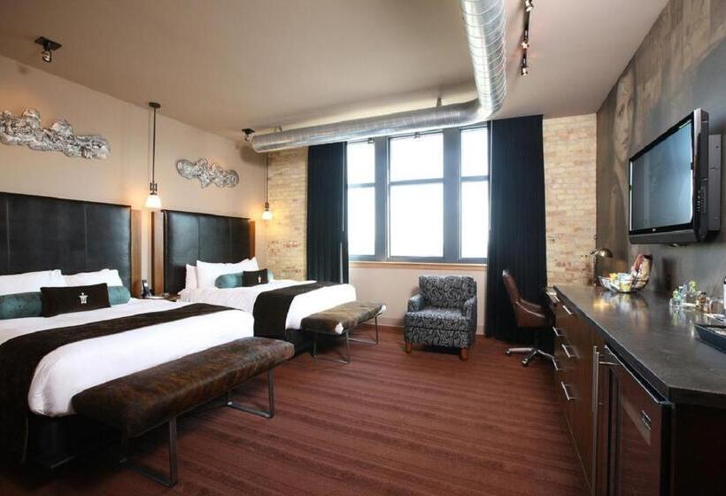 هتل The Iron Horse