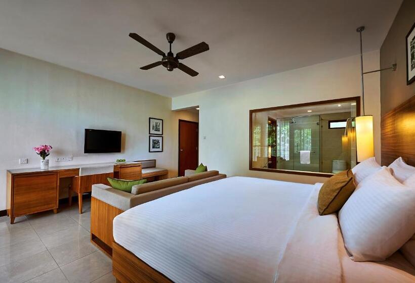 فندق The Taaras Beach & Spa Resort