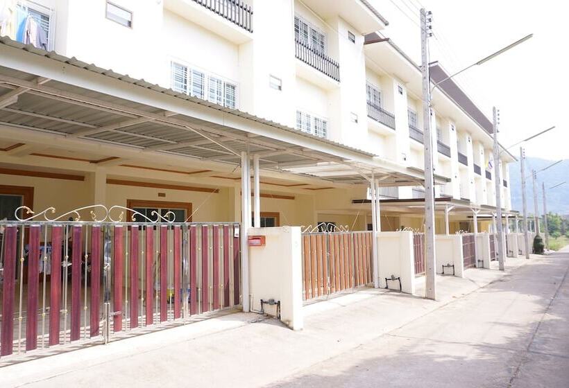 هتل Na Phurua Hostel