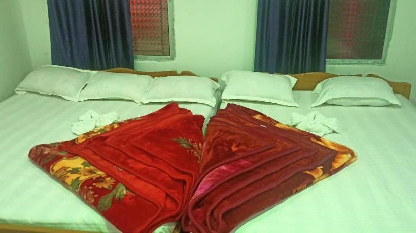 בית מלון כפרי Costal Valli Resorts