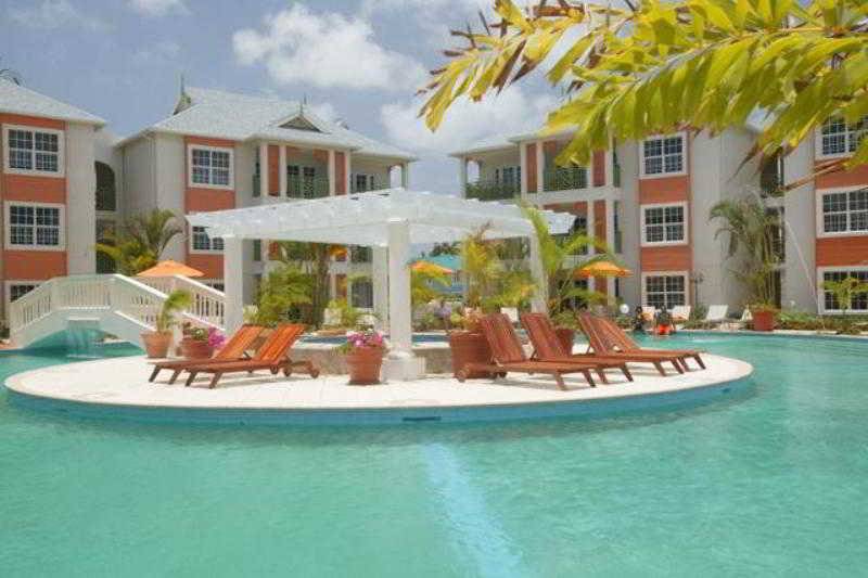هتل Bay Gardens Beach Resort & Spa
