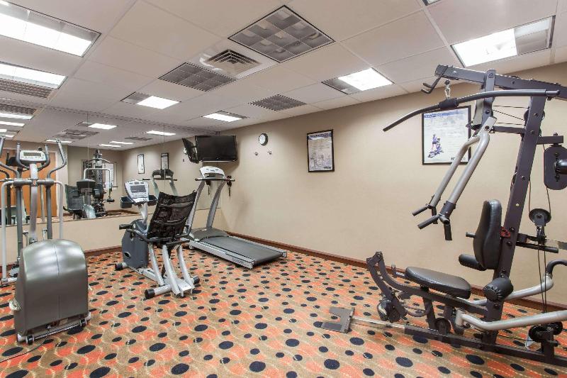 فندق Days Inn & Suites By Wyndham Fort Pierce I95