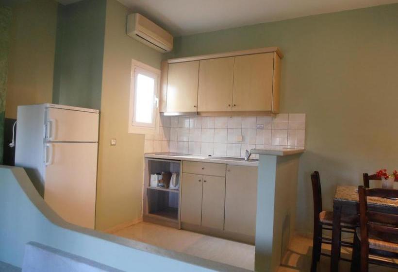 فندق Frosini Gardens