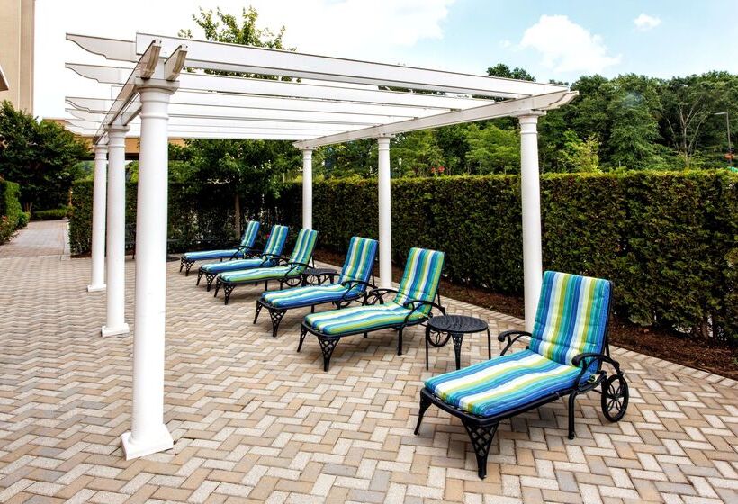 فندق Hampton Inn & Suites Staten Island