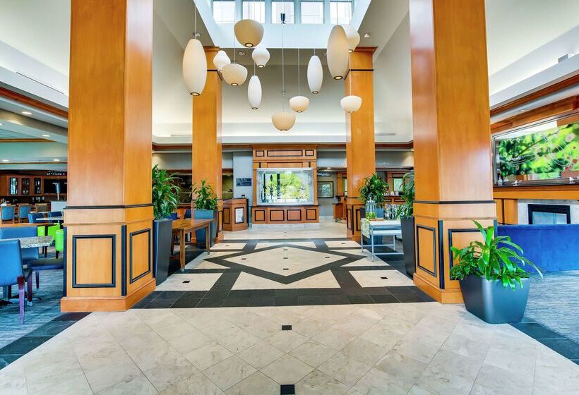 هتل Hilton Garden Inn Louisville Airport