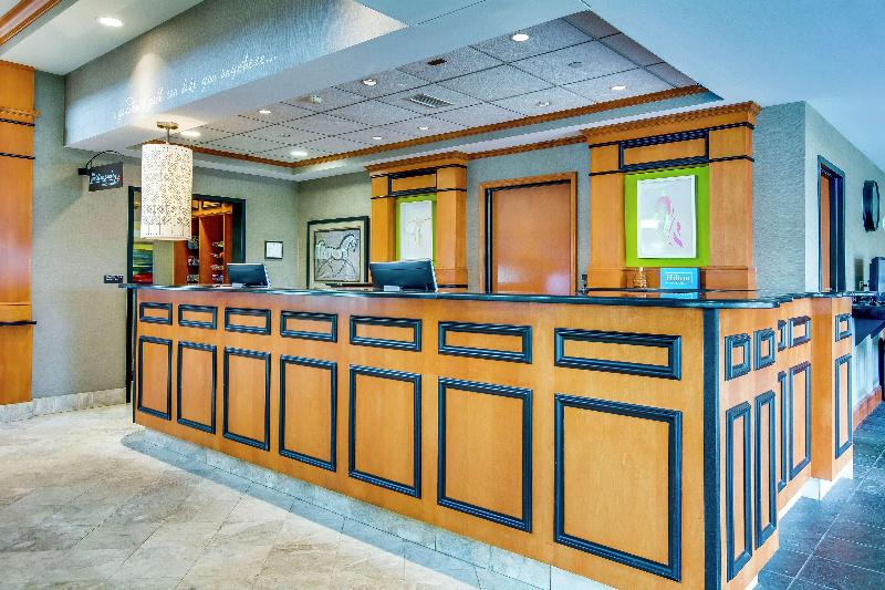 هتل Hilton Garden Inn Louisville Airport