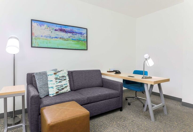 בית מלון כפרי Hilton Garden Inn Tulsa South