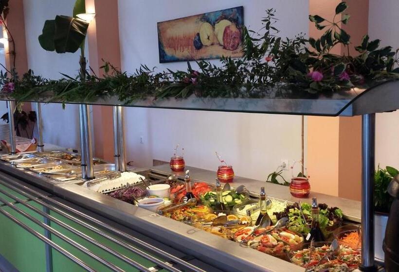 ホテル Ipsos Beach