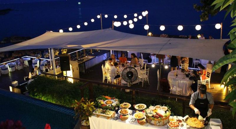 هتل Kanda Residences Pool Villas