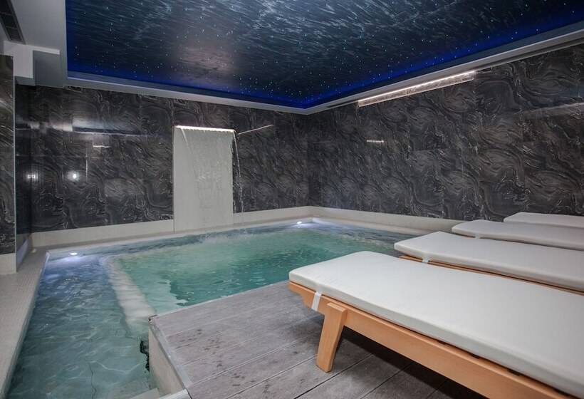 Melrose Rethymno By Mage Hotels