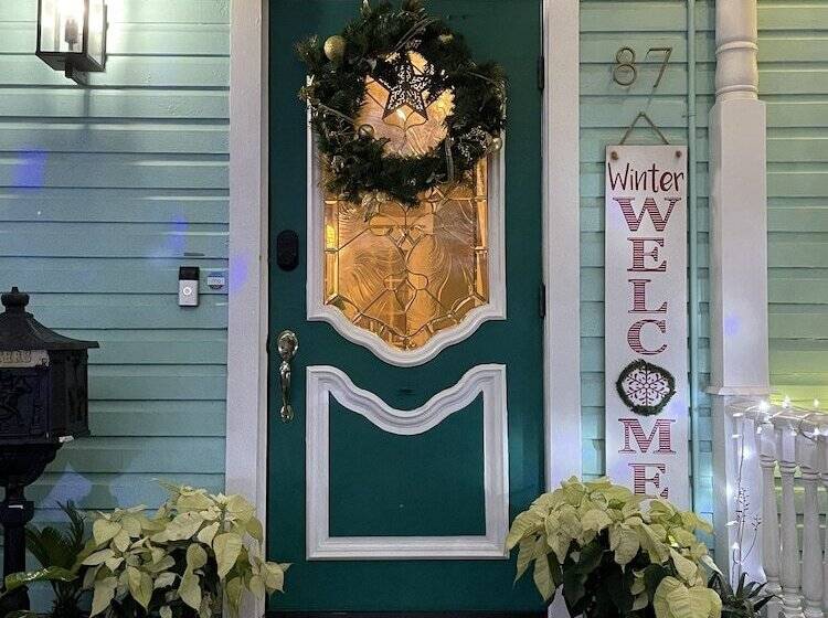 בית מלון כפרי Peace & Plenty Inn Bed And Breakfast Downtown St Augustine Adults Only