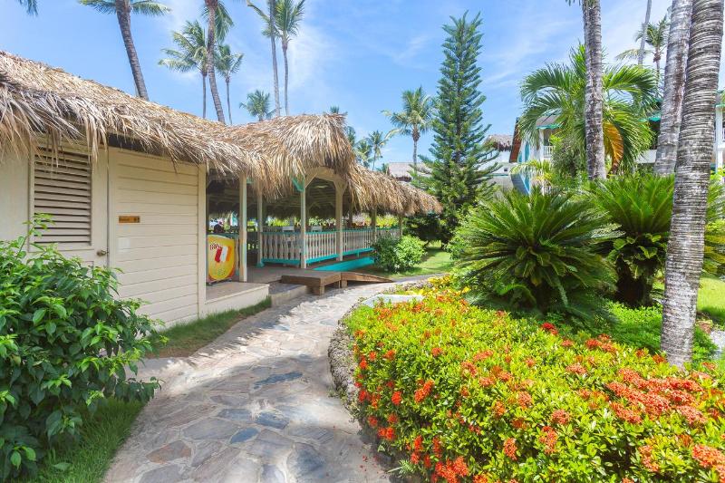 هتل Playa Colibri