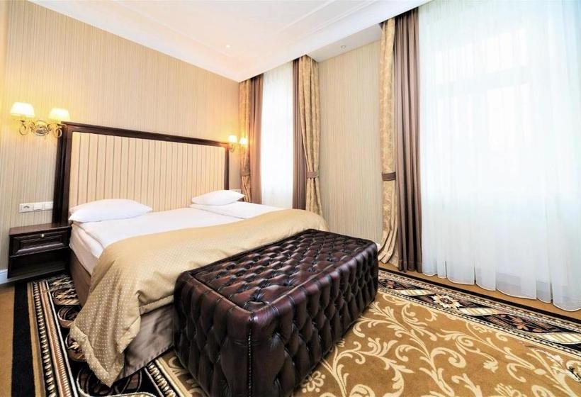 Gertrude Hotel Self Check In