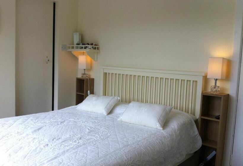 فندق Sea Breeze Bed And Breakfast