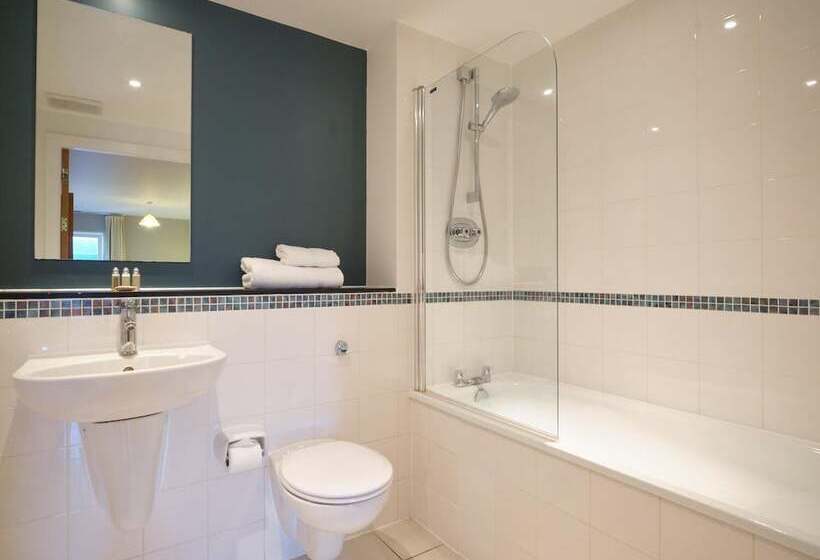 Marlin Apartments  London Bridge Empire Square