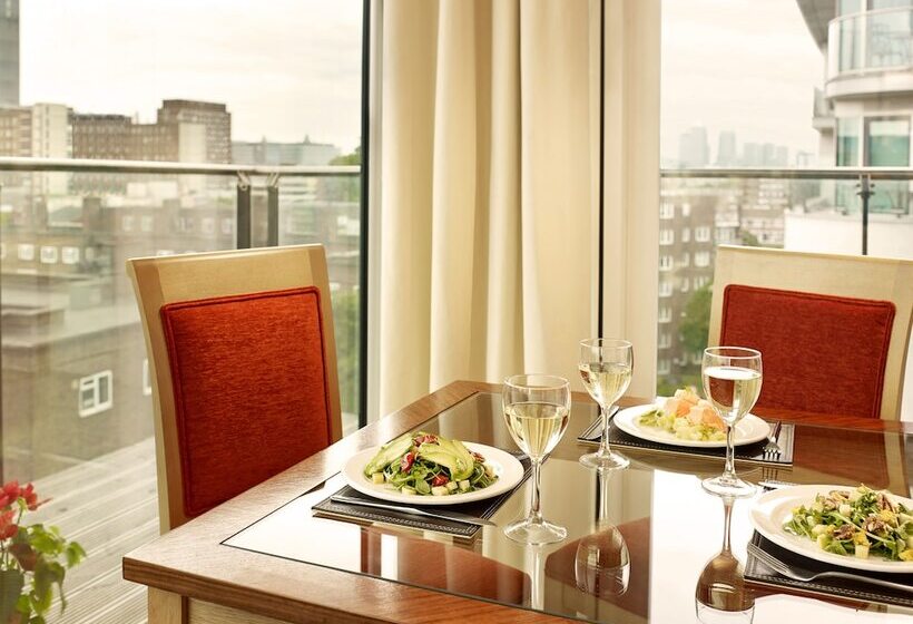 Marlin Apartments  London Bridge Empire Square