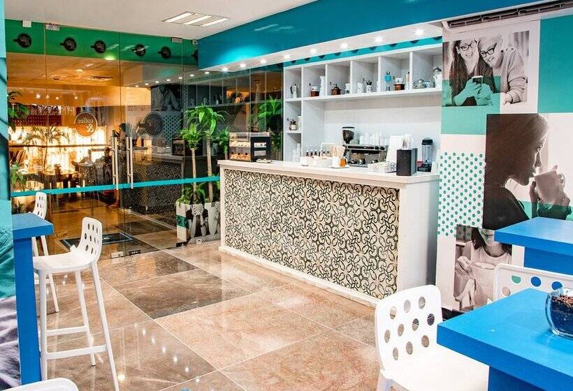 استراحتگاه Grand Oasis Palm