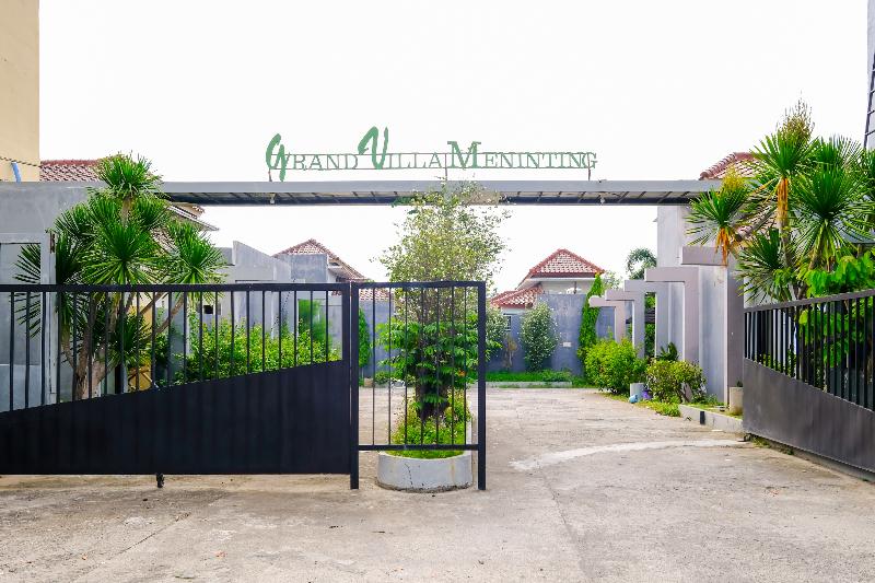 هتل Grand Villa Meninting By Oyo Rooms