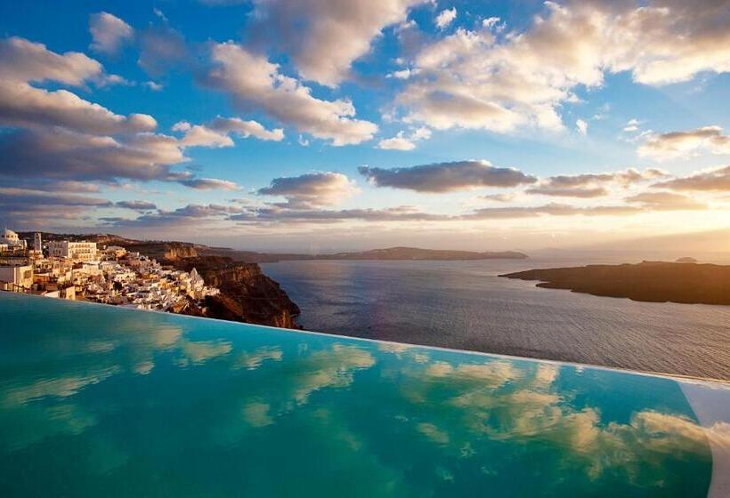 Cosmopolitan Suites - Small Luxury Hotels Of The World
