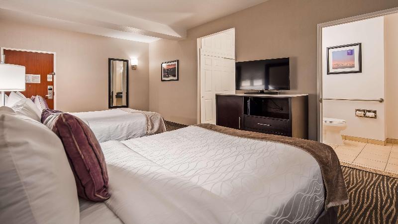 Best Western Plus Hotel At The Convention Center
