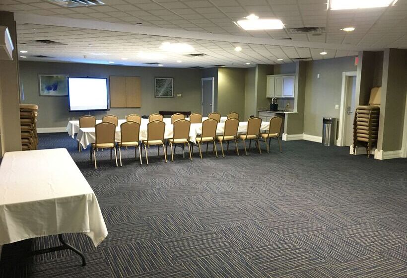 هتل Best Western Plus Kalamazoo Suites