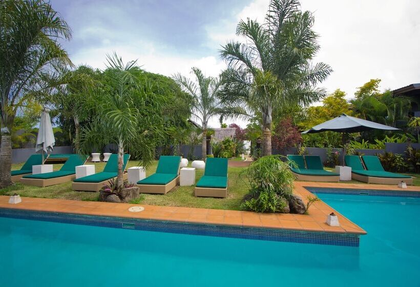 هتل Coconut Palms Resort