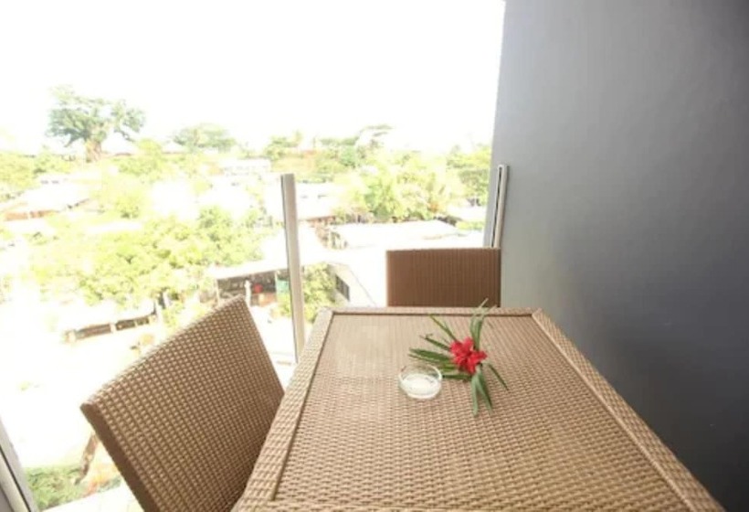 هتل Coconut Palms Resort