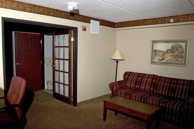 فندق Comfort Inn & Suites