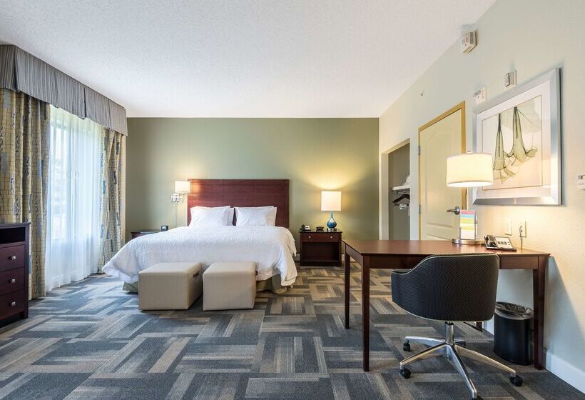 هتل Hampton Inn & Suites Orlando South Lake Buena Vista