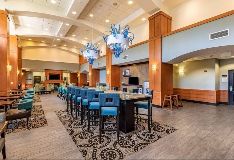 هتل Hampton Inn & Suites Orlando South Lake Buena Vista