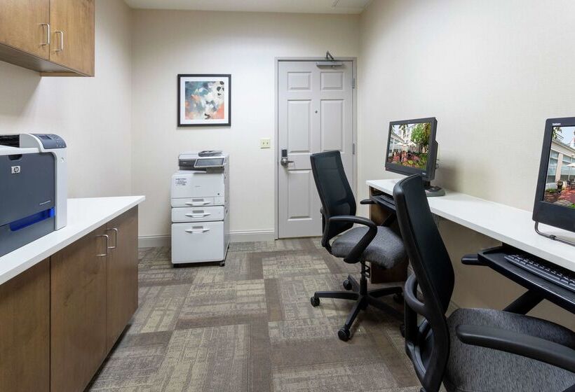 هتل Hilton Garden Inn Minneapolis/bloomington