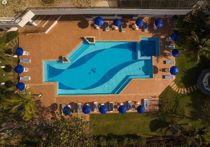 هتل Ingleses Praia