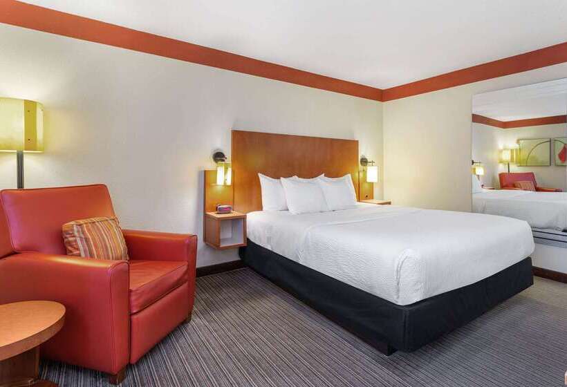 Отель La Quinta By Wyndham Chicago Tinley Park