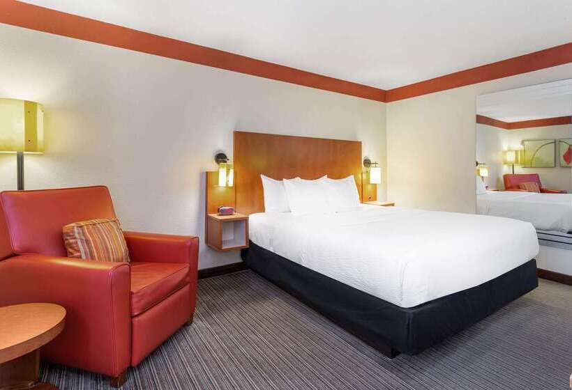 Отель La Quinta By Wyndham Chicago Tinley Park
