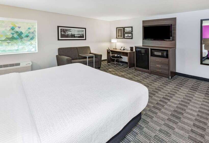 هتل La Quinta By Wyndham Houston Southwest
