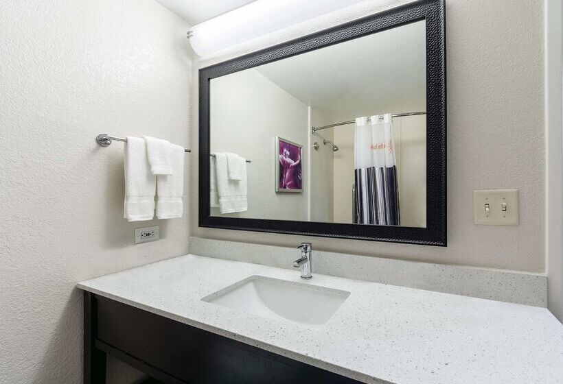 هتل La Quinta Inn & Suites By Wyndham San Antonio Downtown