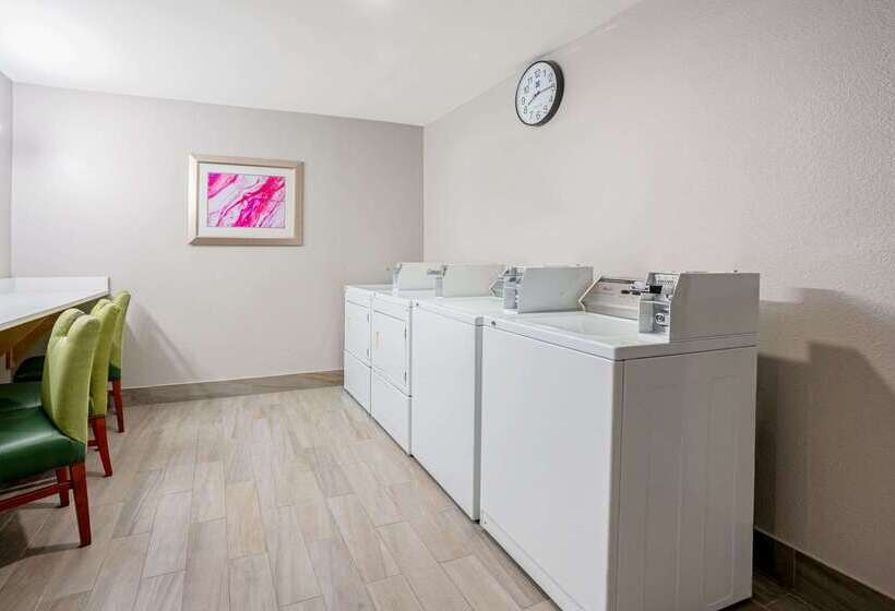 هتل La Quinta By Wyndham Seattle Federal Way