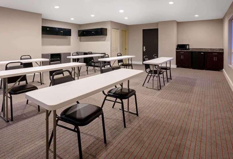 فندق La Quinta By Wyndham Seattle Federal Way
