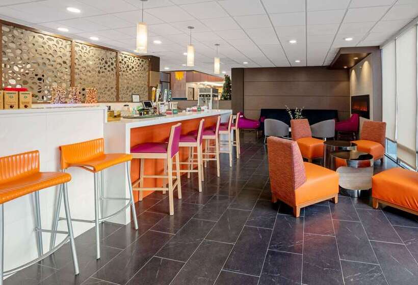 هتل La Quinta By Wyndham Seattle Federal Way