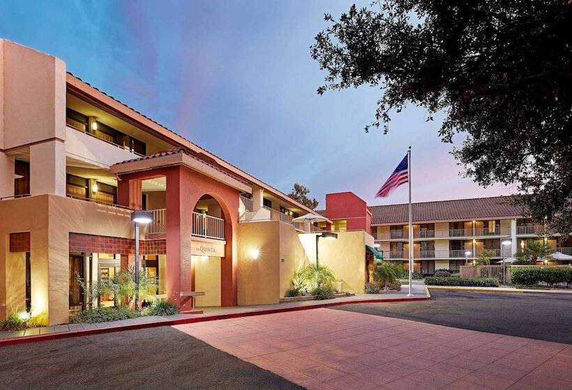 هتل La Quinta By Wyndham Thousand Oaks Newbury Park