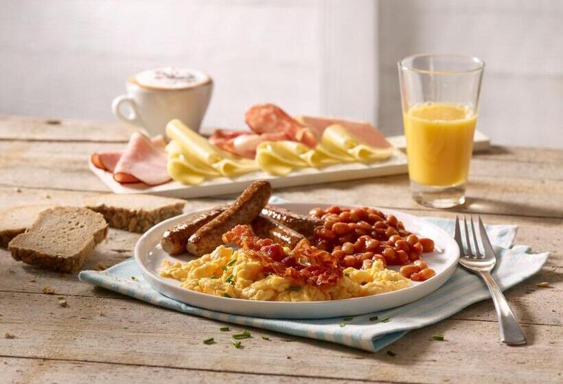 בית מלון כפרי Premier Inn München City Ost