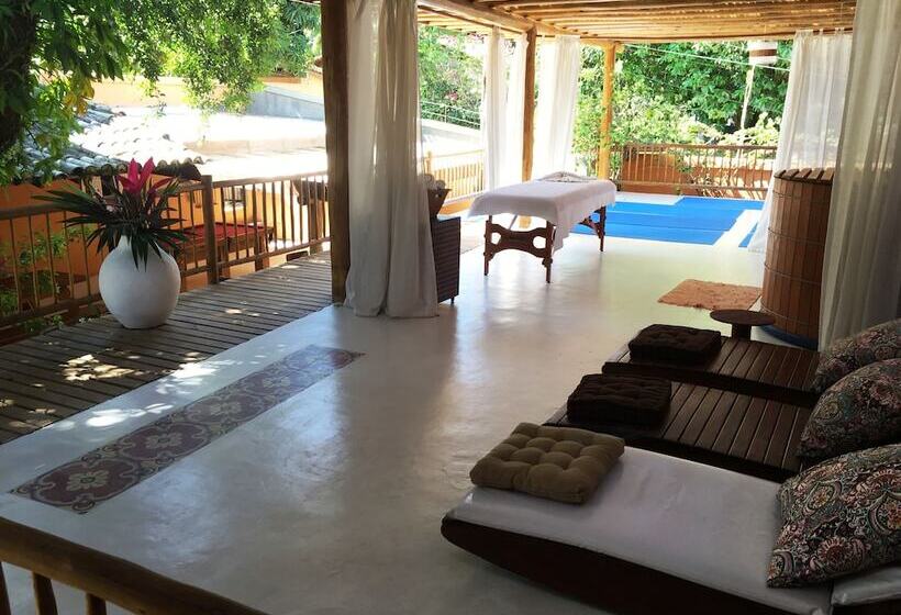 هتل Pousada Coqueiros