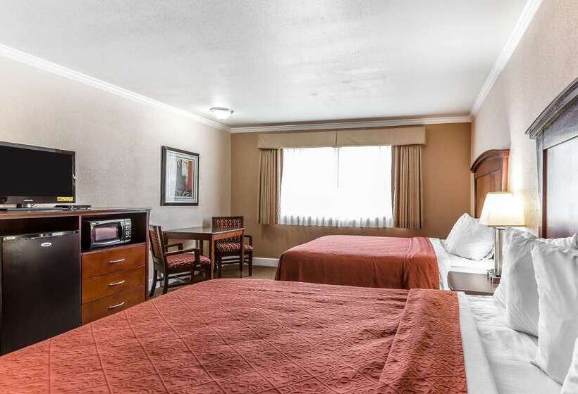 ホテル Quality Inn Near Hearst Castle