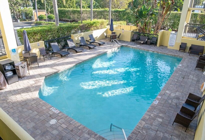 בית מלון כפרי Quality Inn Palm Beach International Airport