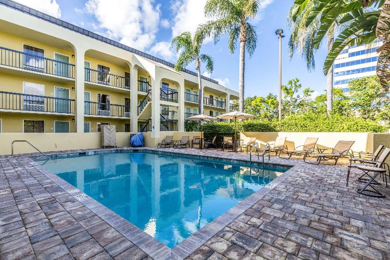בית מלון כפרי Quality Inn Palm Beach International Airport