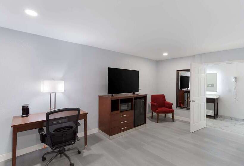هتل Quality Inn Redding Near I5