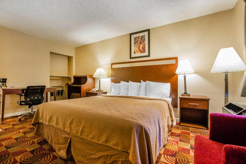 هتل Quality Inn Redding Near I5