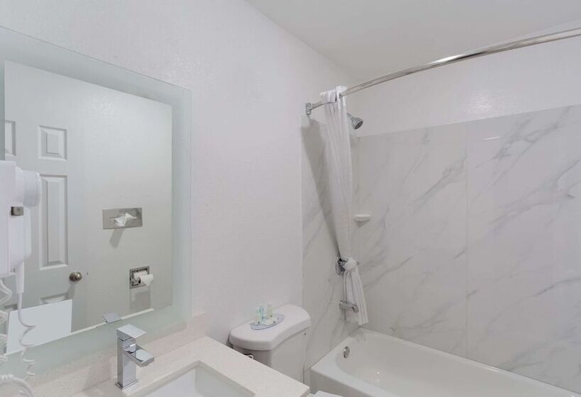فندق Quality Inn Redding Near I5