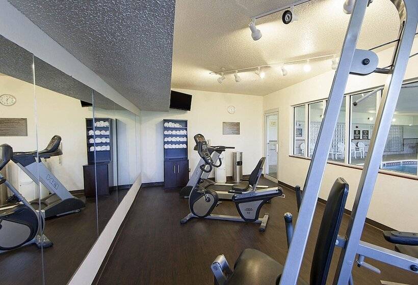 هتل Quality Suites Addisondallas